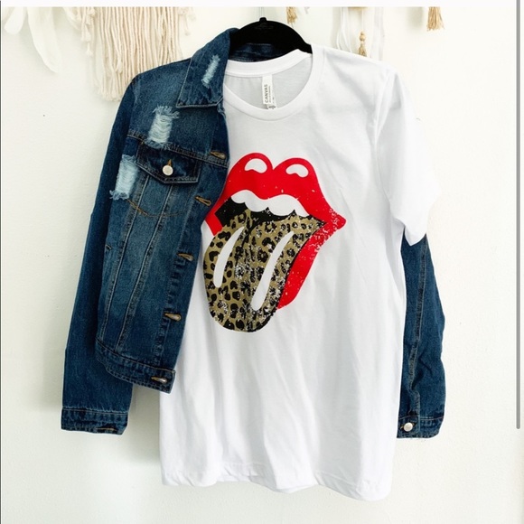 SIZE SMALL Leopard Kiss Tee - Picture 2 of 4